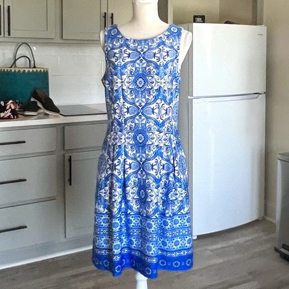 Gabby Skye Dresses & Skirts - Gabby Skye Blue and White Classic Fit and Flare Dress Exposed Zipper Size 12